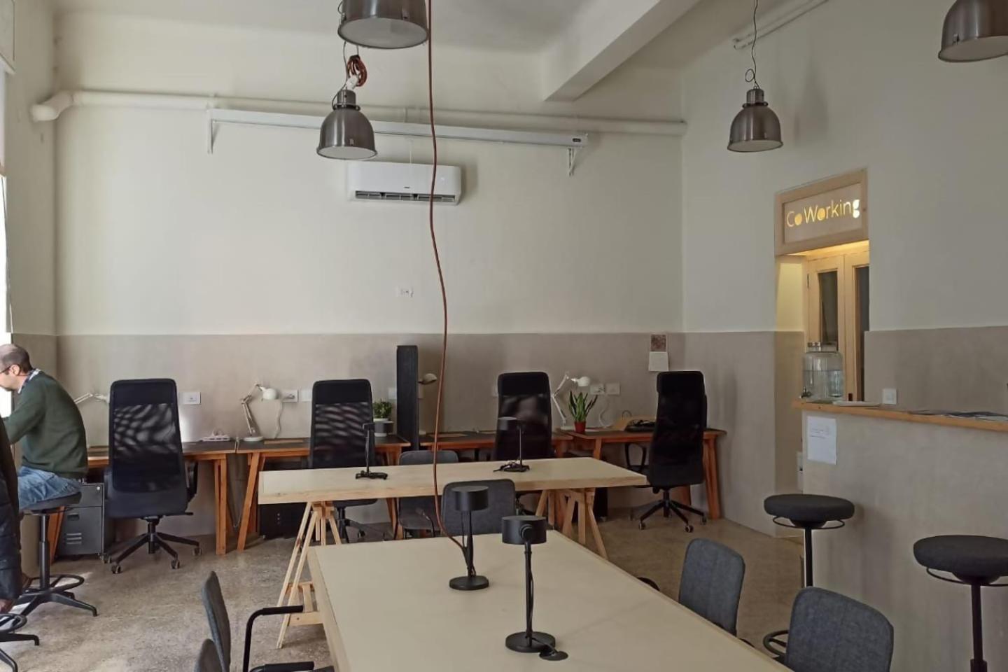 Lostabile Guesthouse & Coworking Bari Ngoại thất bức ảnh
