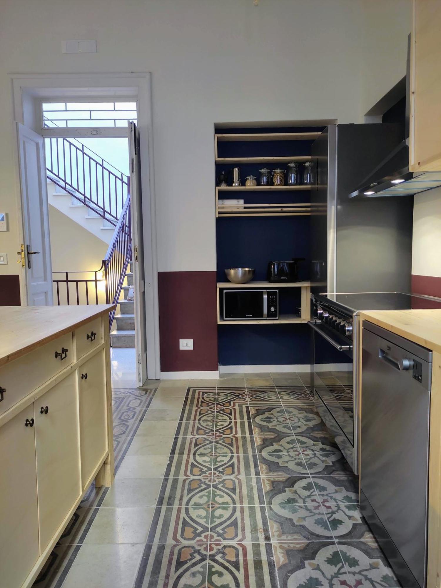 Lostabile Guesthouse & Coworking Bari Ngoại thất bức ảnh