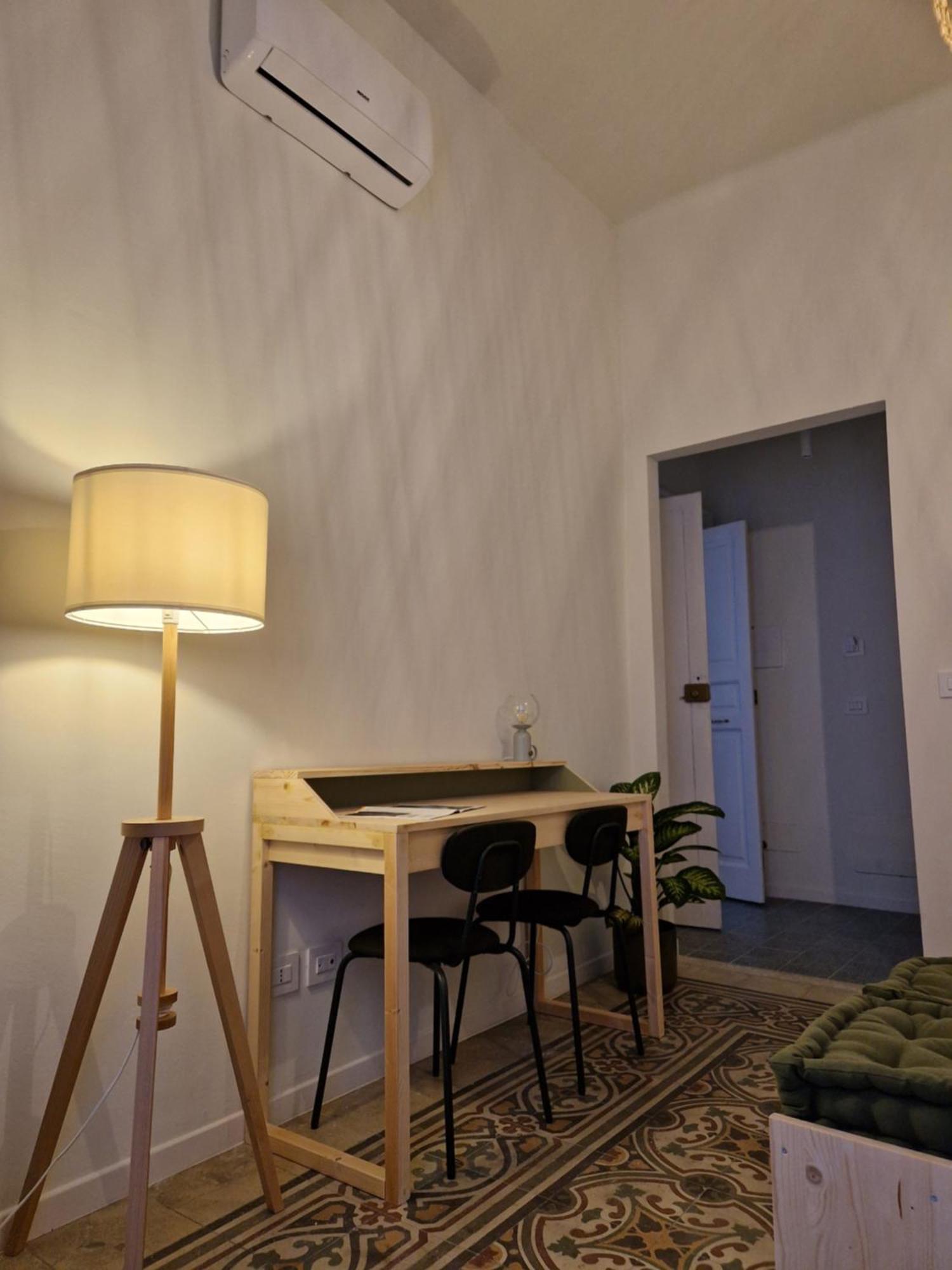 Lostabile Guesthouse & Coworking Bari Ngoại thất bức ảnh