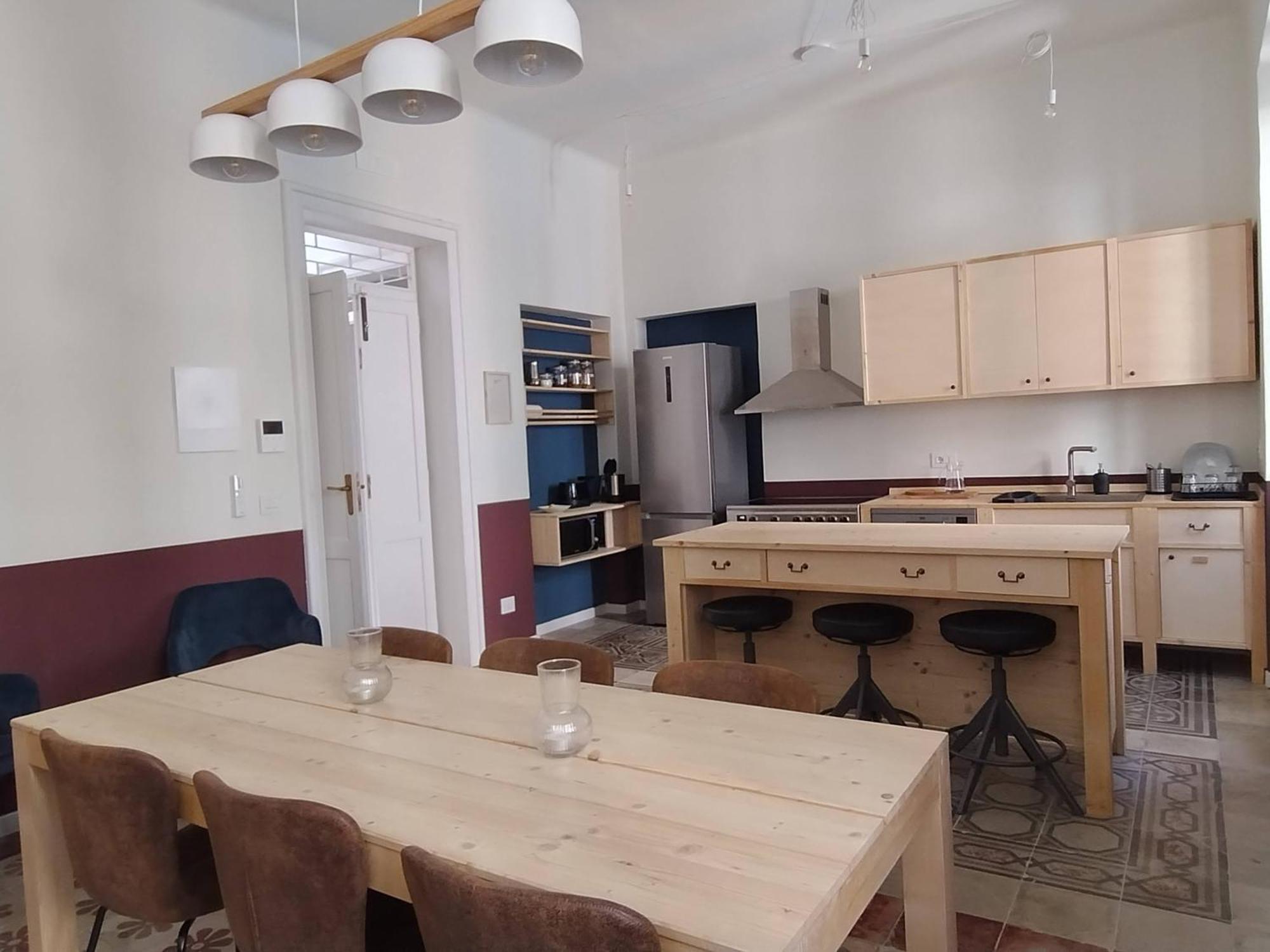 Lostabile Guesthouse & Coworking Bari Ngoại thất bức ảnh